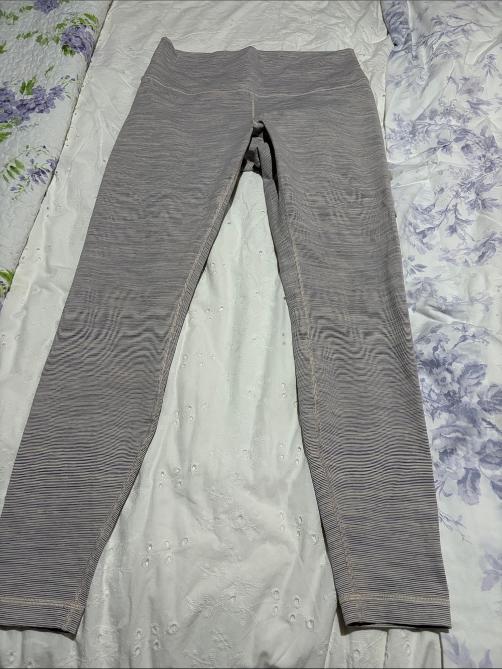 lululemon leggings Heathered Light Grey, purple, beige Striped wonderunder